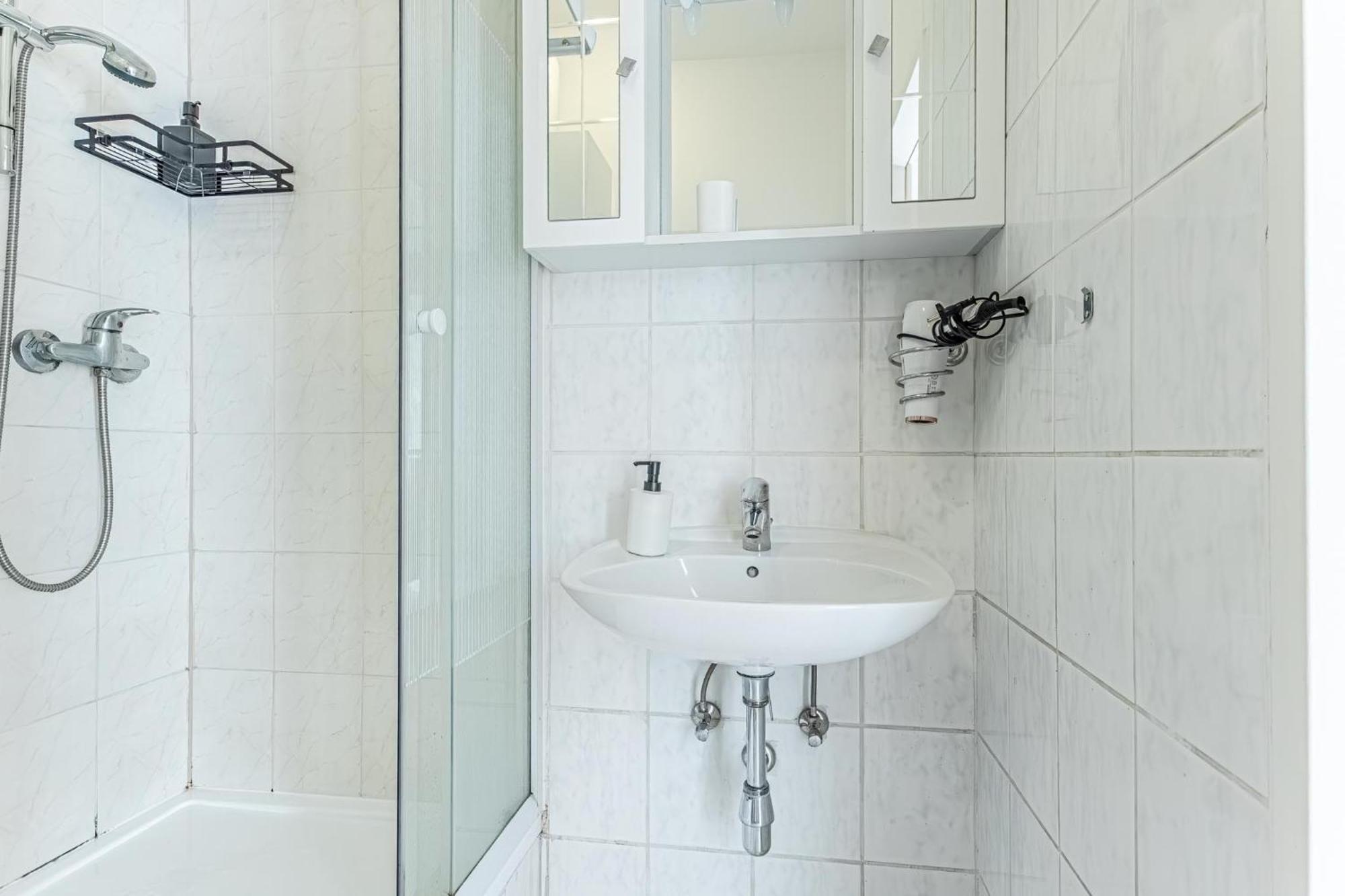City Vibes: 1Br Apt, 10 Min To Westbahnhof ウィーン エクステリア 写真