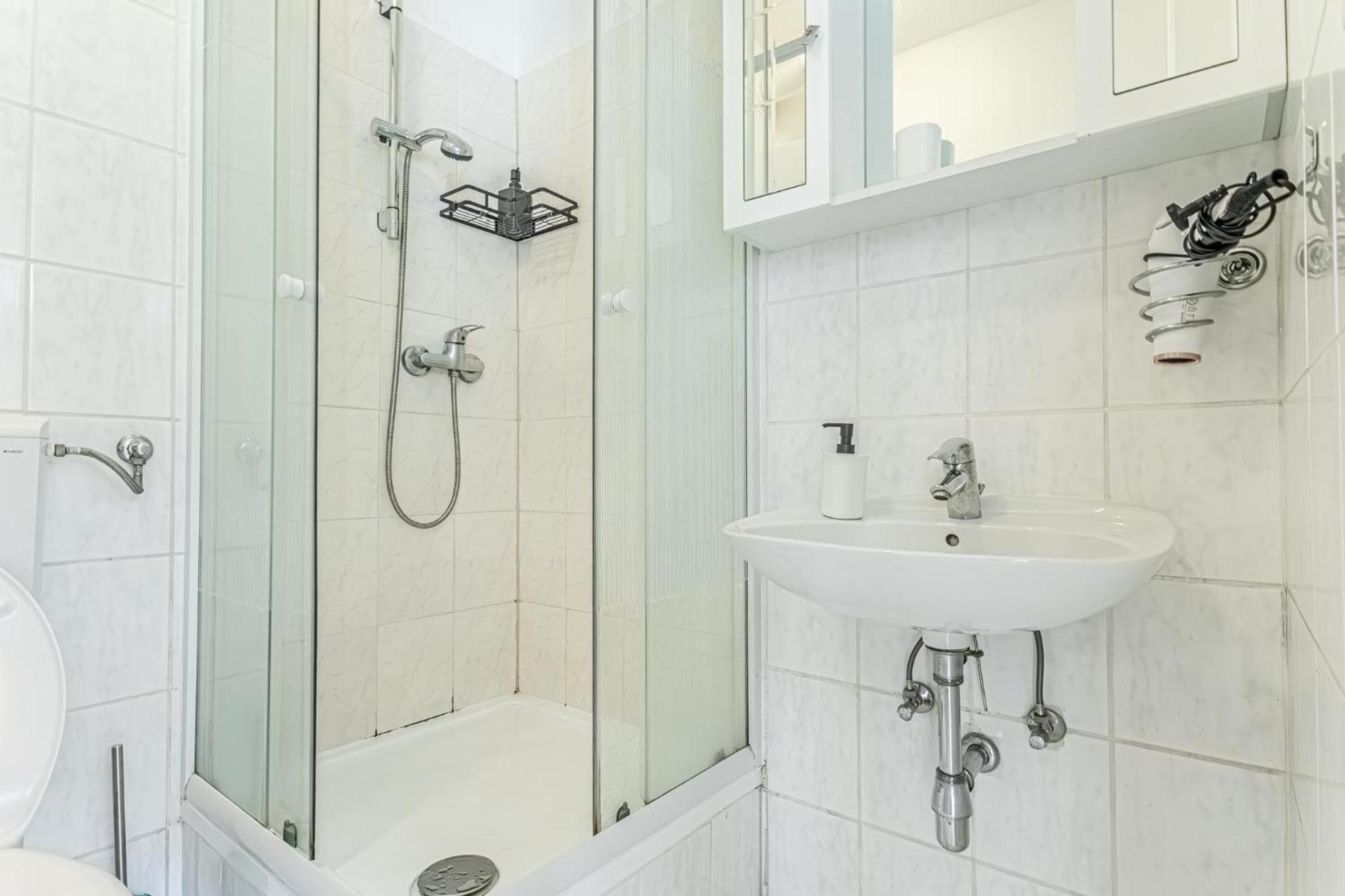 City Vibes: 1Br Apt, 10 Min To Westbahnhof ウィーン エクステリア 写真