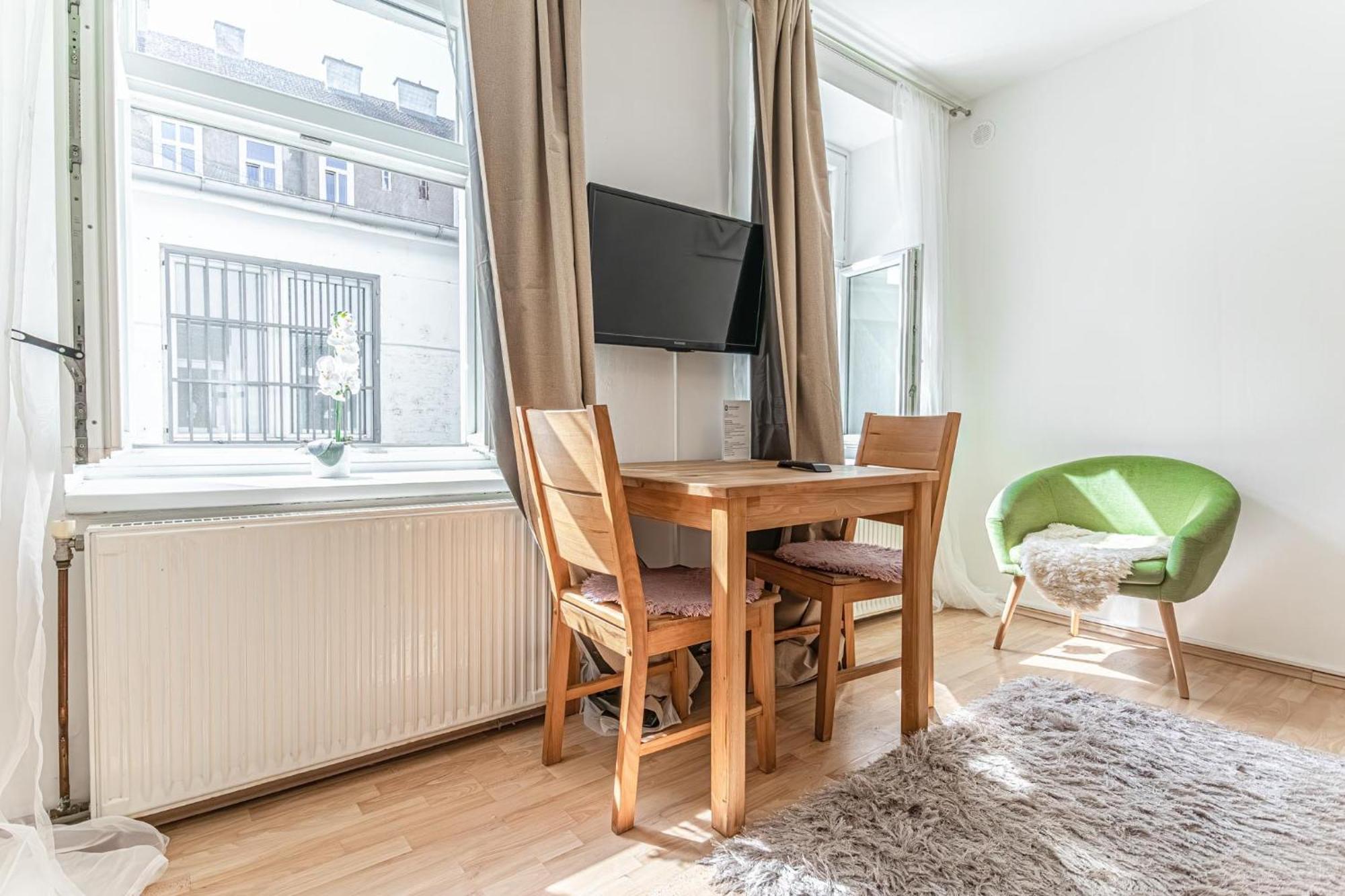 City Vibes: 1Br Apt, 10 Min To Westbahnhof ウィーン エクステリア 写真